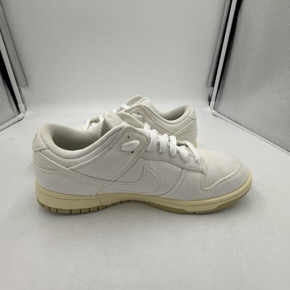 Size 9.5 - Nike Dunk SE Low The Future is Equal W - Picture 7 of 8